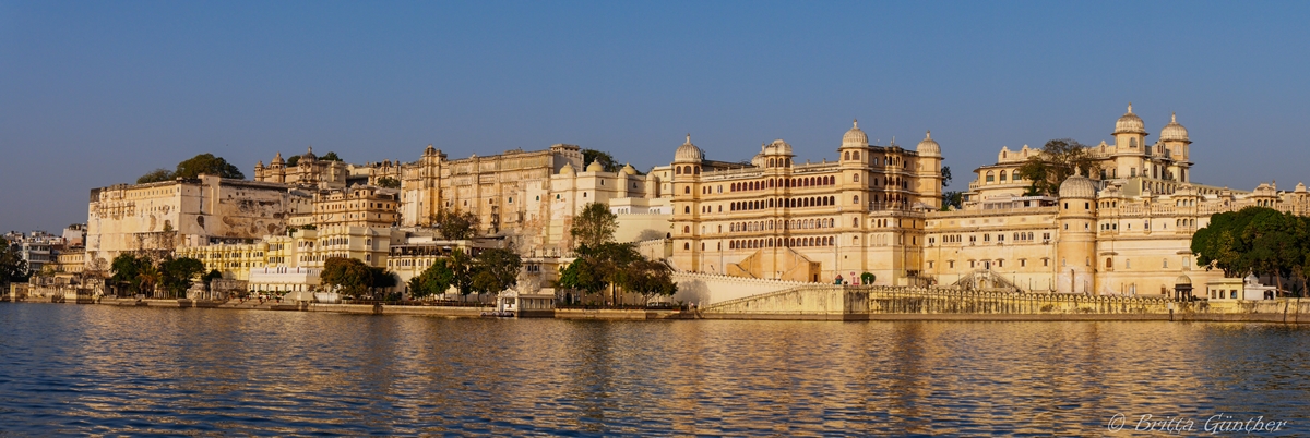Palast von Udaipur im Sonnenuntergang