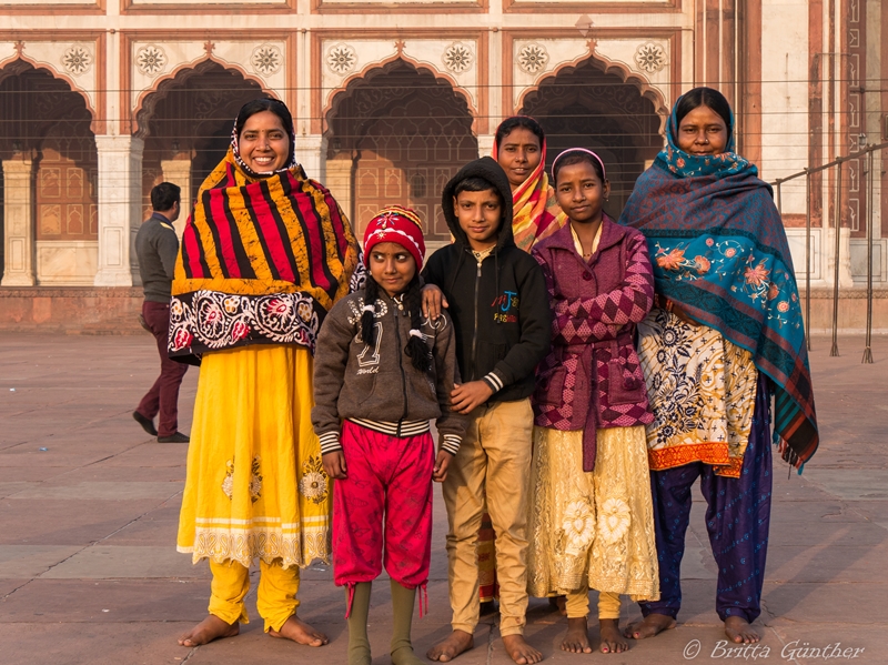 Leute im Qutb Minar