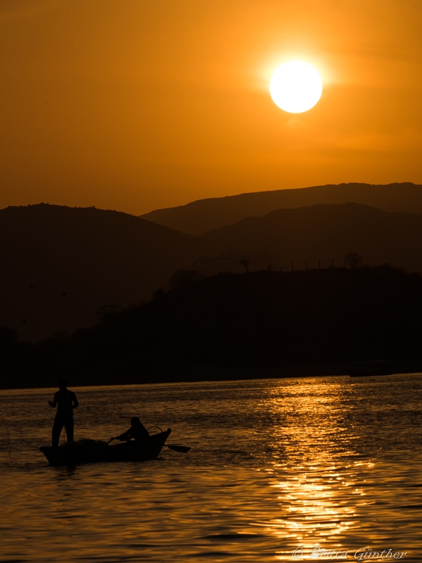 Fischer im Sonnenuntergang - Udaipur