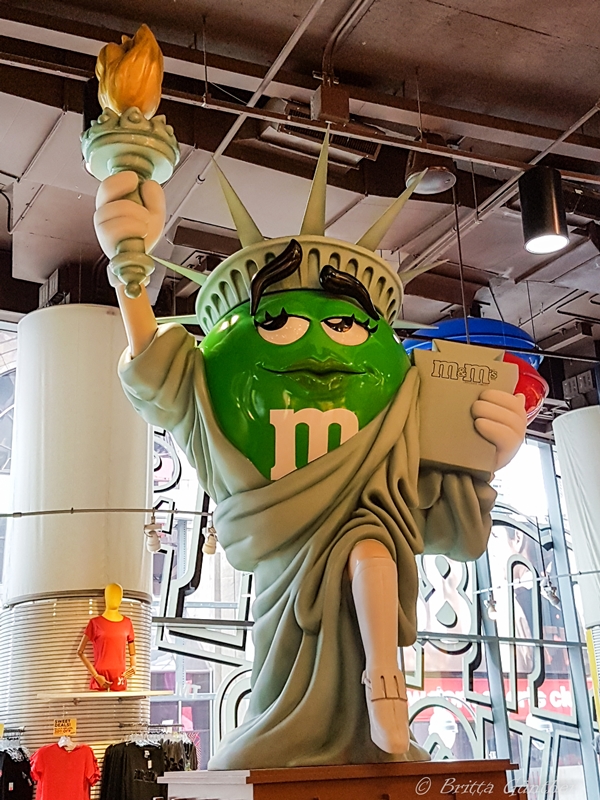 M&M Store