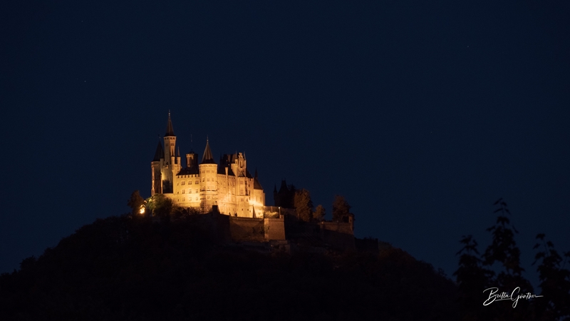 Burg Hohenzollern bei Nacht