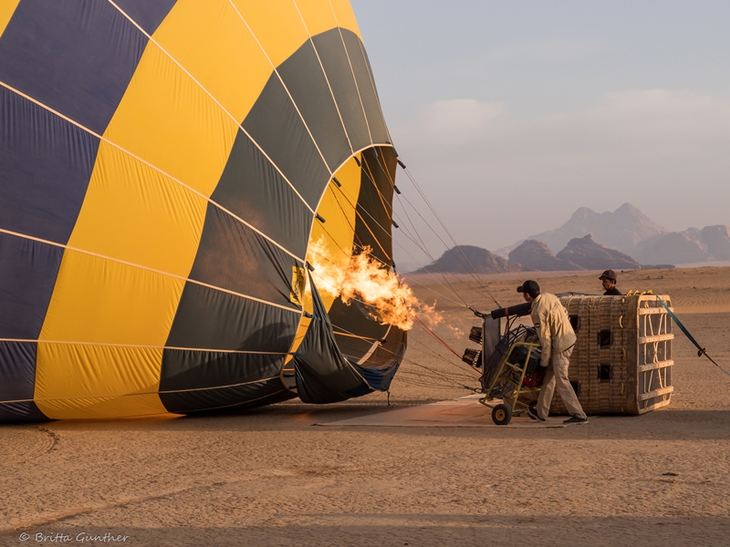 Ballon wird aufgeblasen