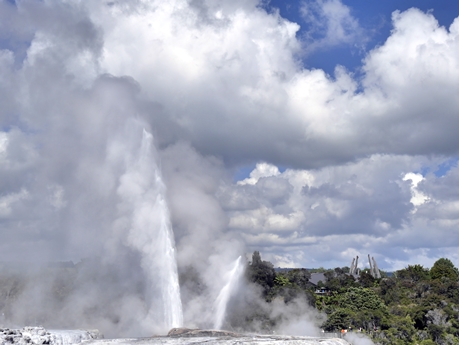 Pohutu Geysir