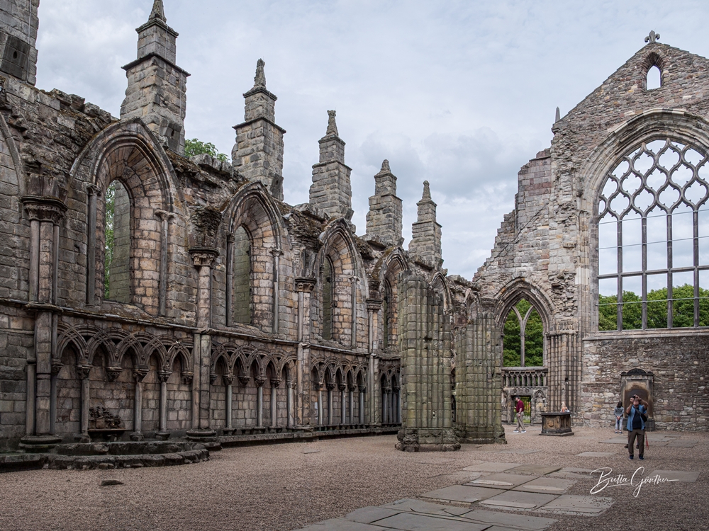 Holyrood Abbey 4
